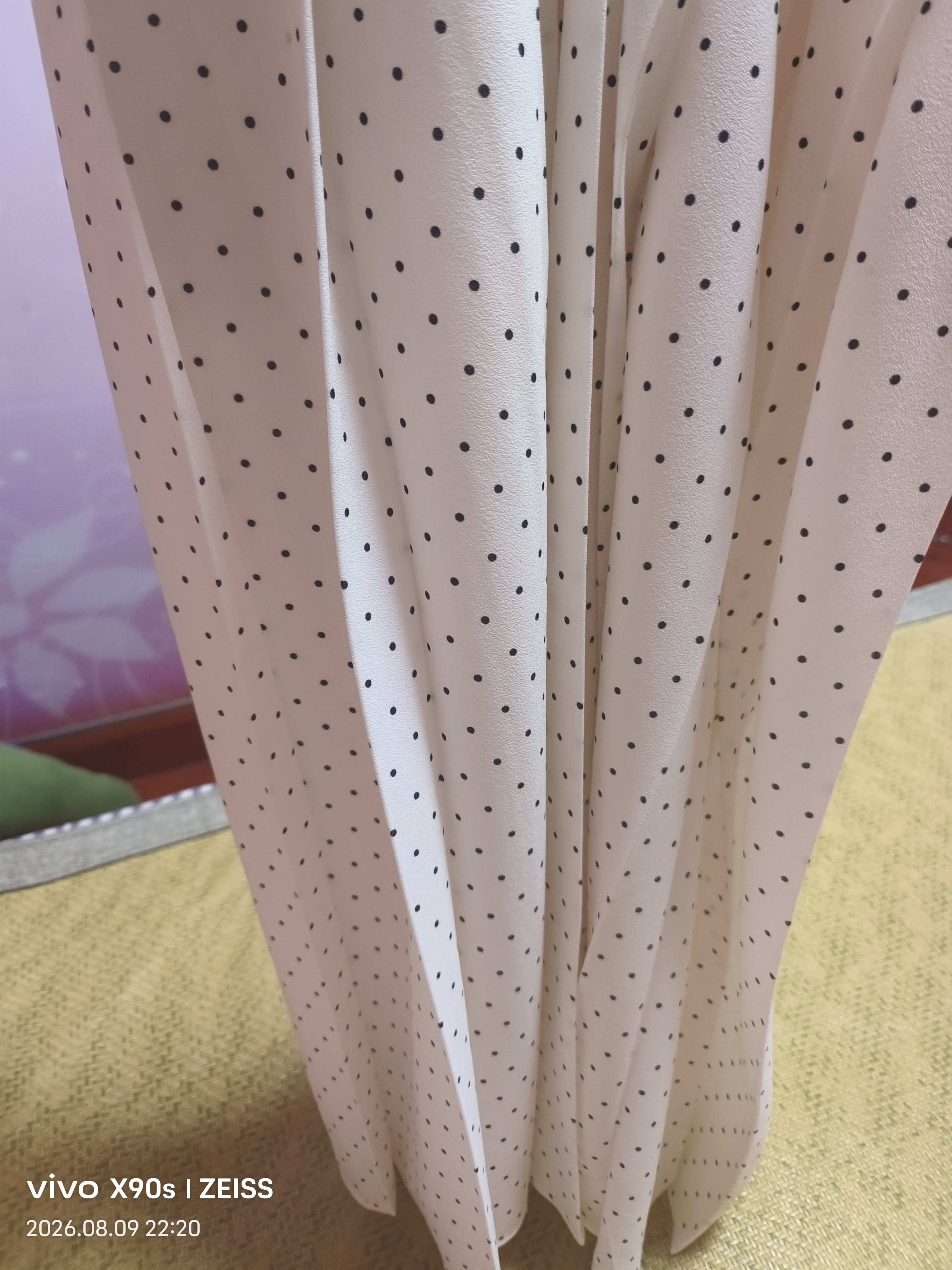 優衣庫雪紡打褶中裙/女裝半身裙裙子488811 01 乳白色 L 曬單實拍圖