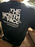 The North Face男女同款印花短袖T恤戶外透氣8GVF 黑色/JK3 XL 曬單實拍圖