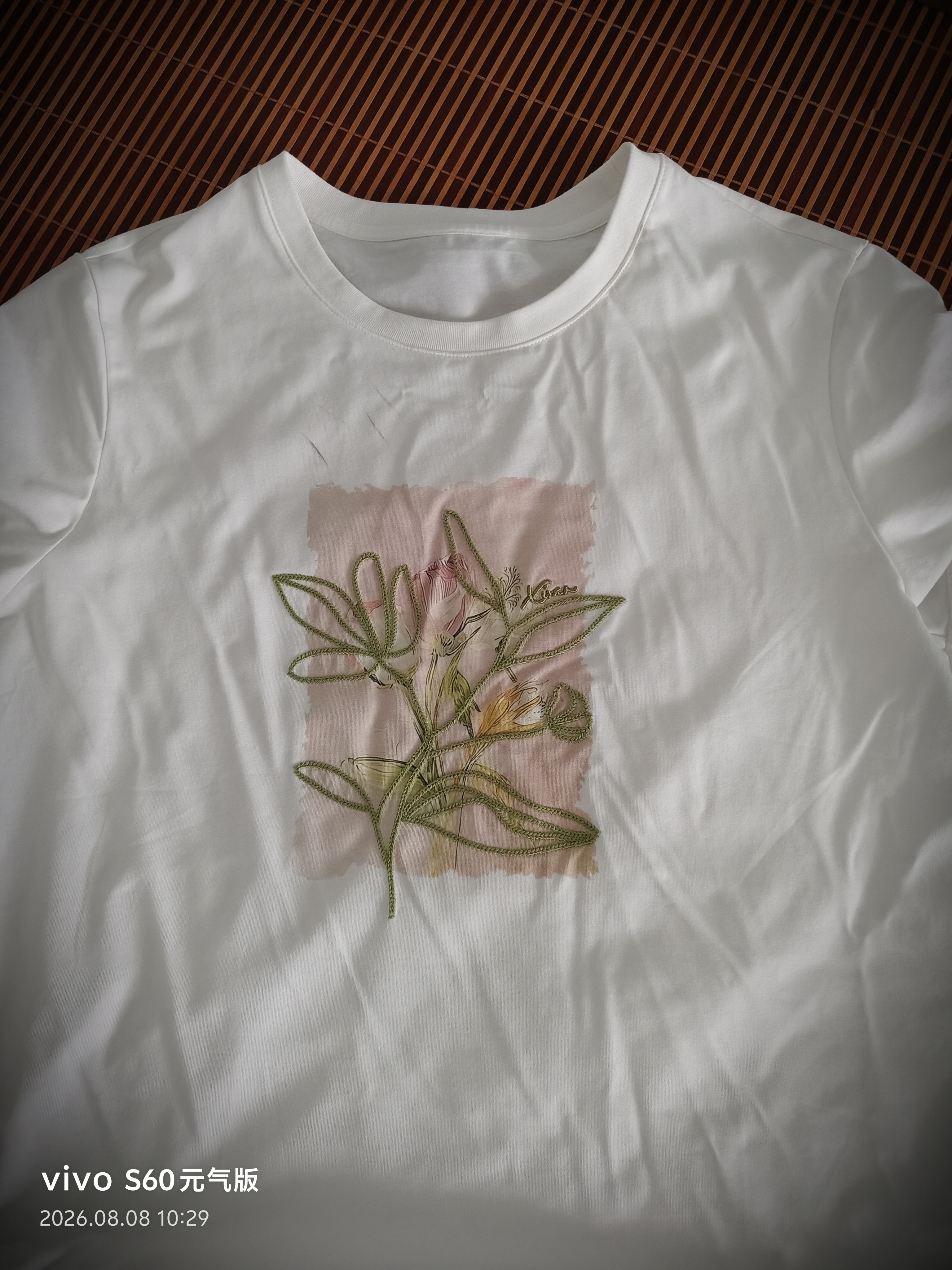 香影【涼感抑菌】刺繡印花白t恤女2026夏季新款圓領短袖棉質上衣 白色 XL 170/125-140斤/上衣57.5CM 曬單實拍圖