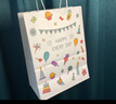 益好【可定制】禮品袋手提紙袋 中號(hào)紙袋生日小禮品袋兒童學(xué)生開(kāi)學(xué)幼兒園可愛(ài)禮品袋 中號(hào)【怪獸王國(guó)】10個(gè)裝 曬單實(shí)拍圖
