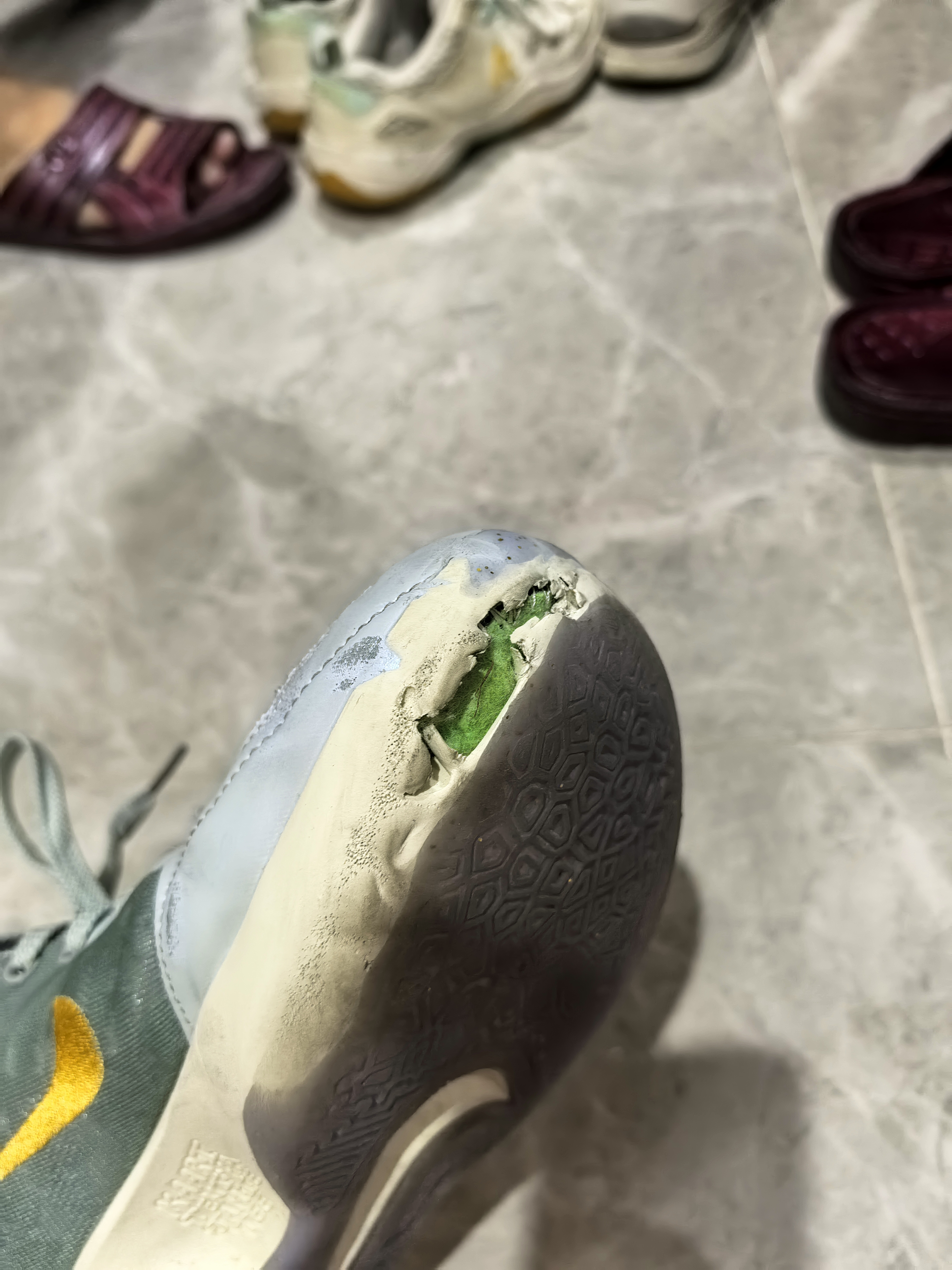CLENIKEED丨NIKE莫蘭特二代籃球鞋aj2氣墊防滑實戰耐磨低幫 w53 莫蘭特二代銀金灰純原版本 限時優惠 NIKE 42 NIKE 曬單實拍圖