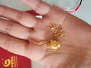 中國黃金（CHINA GOLD）足金3D硬金十二生肖蛇黃金吊墜送女友老婆七夕節(jié)情人節(jié)禮物 可愛猴 約2.2g（贈金色銀鏈） 曬單實拍圖