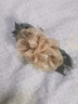 梔子花開(kāi) 發(fā)夾馬尾彈簧夾后腦勺盤(pán)發(fā)器布藝發(fā)卡花朵夾子成人女式發(fā)飾頂夾 香檳色 彈簧夾款 曬單實(shí)拍圖