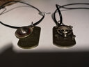 甜蜜城堡動(dòng)漫項(xiàng)鏈電影周邊紀(jì)念吊墜 海賊王草帽路飛雙牌通緝令項(xiàng)鏈 曬單實(shí)拍圖