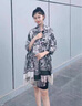 CHANEELR & KARITH披肩女2025新款夏季辦公室毛毯空調(diào)房保暖披風(fēng)多功能時尚圍巾外搭 黑米色 196cm*62cm（含流蘇） 曬單實拍圖