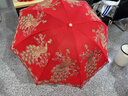 愛(ài)上雨折疊紅傘結(jié)婚新娘傘刺繡蕾絲婚慶禮出嫁婚嫁接送親三折雨喜傘結(jié)婚 【折疊款】有鳳來(lái)儀-雙層繡花 曬單實(shí)拍圖