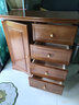 度牧實(shí)木五斗柜收納柜一體靠墻臥室客廳多抽屜式帶鎖儲物柜矮柜電視柜 單門(mén)四斗【胡桃色】80x40x78cm 曬單實(shí)拍圖