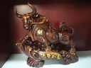 嫣設(shè)計(jì)牛氣沖天招財(cái)牛擺件裝飾品客廳公司喬遷開業(yè)禮物高檔搬家辦公室桌 運(yùn)勢(shì)如意紫檀色中號(hào)：42*18*38cm 曬單實(shí)拍圖