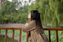 伊芙麗（eifini）【爆款升級(jí)】伊芙麗簡約大氣經(jīng)典單排扣長款風(fēng)衣女春秋外套 橄欖綠 XS 曬單實(shí)拍圖