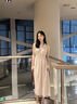 多菲尼森 清冷感掛脖無(wú)袖吊帶裙女收腰顯瘦長(zhǎng)款露肩海邊度假連衣裙 杏色 M 曬單實(shí)拍圖
