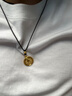 御龍鏡黃金黃財(cái)神吊墜男款 足金999圓牌掛墜財(cái)神轉(zhuǎn)運(yùn)珠項(xiàng)鏈送禮情侶款 吊墜+金珠 約1.3g-1.5g【黑繩】 曬單實(shí)拍圖