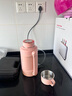 摩飛電器（Morphyrichards）電熱水壺便攜式燒水壺大容量戶(hù)外旅行熱水壺不銹鋼保溫壺燒水杯MR6061 1L 落櫻粉 曬單實(shí)拍圖