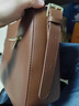 伊梵絡(luò )小眾潮流復古單肩包包女士2024新款秋冬時(shí)尚水桶包通勤斜挎包 咖啡色 曬單實(shí)拍圖