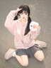 DXOT甜美可愛(ài)連帽開(kāi)衫毛衣外套女春秋款學(xué)生小個(gè)子寬松慵懶短款針織衫 草莓粉 M 建議95-105斤 曬單實(shí)拍圖