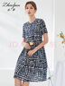 兆君2023夏季復(fù)古格紋印花圓領(lǐng)雙縐真絲裙女寬松休閑桑蠶絲連衣裙 藏青色 L 曬單實(shí)拍圖