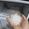 冰力歐 雪花制冰機商用全自動(dòng)顆粒制冰機實(shí)驗室海鮮火鍋三文魚(yú)刺身冰盤(pán)碎冰機 50公斤雪花碎冰丨15KG儲冰量 曬單實(shí)拍圖