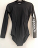 速比濤（Speedo）女士泳衣 噪點(diǎn)系列 修身防曬抗氯溫泉度假印花長(cháng)袖連體泳衣女 黑色/白色 M (高158-165cm,重50-57kg) 曬單實(shí)拍圖