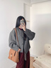 ZESH/澤尚【新品上市】銅錢(qián)時(shí)尚通勤單肩斜挎包郵差包女士七夕禮物 金棕色 曬單實(shí)拍圖