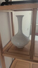 景德鎮(zhèn)陶瓷器仿古新中式顏色釉花瓶工藝品客廳擺件家居酒柜玄關(guān)書房電視柜辦公室博古架茶室裝飾品瓷瓶擺設(shè) 仿古顏色釉冰白竹節(jié)扁瓶（配木質(zhì)旋轉(zhuǎn)底座） 曬單實(shí)拍圖