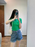MO&Co.春夏鏤空簡(jiǎn)約修身短袖T恤黑色設計感挖空T恤女小白T 鮮綠色 S 160 曬單實(shí)拍圖
