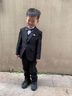 羅蒙兒童西裝套裝男童花童禮服帥氣西服主持人鋼琴畢業(yè)演出服秋狂歡節 外套+褲子+馬甲+襯衫+領(lǐng)結 110 曬單實(shí)拍圖