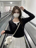 拼色假兩件設(shè)計(jì)感打底衫內(nèi)搭長袖t恤女春秋新款修身正肩短款上衣 黑色 M （90-100斤） 曬單實(shí)拍圖