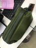 VOYJOY 維至化妝洗漱包商務(wù)大容量便攜防潑水洗護包差旅洗漱袋收納袋492 軍綠色 25*14*17CM 曬單實(shí)拍圖
