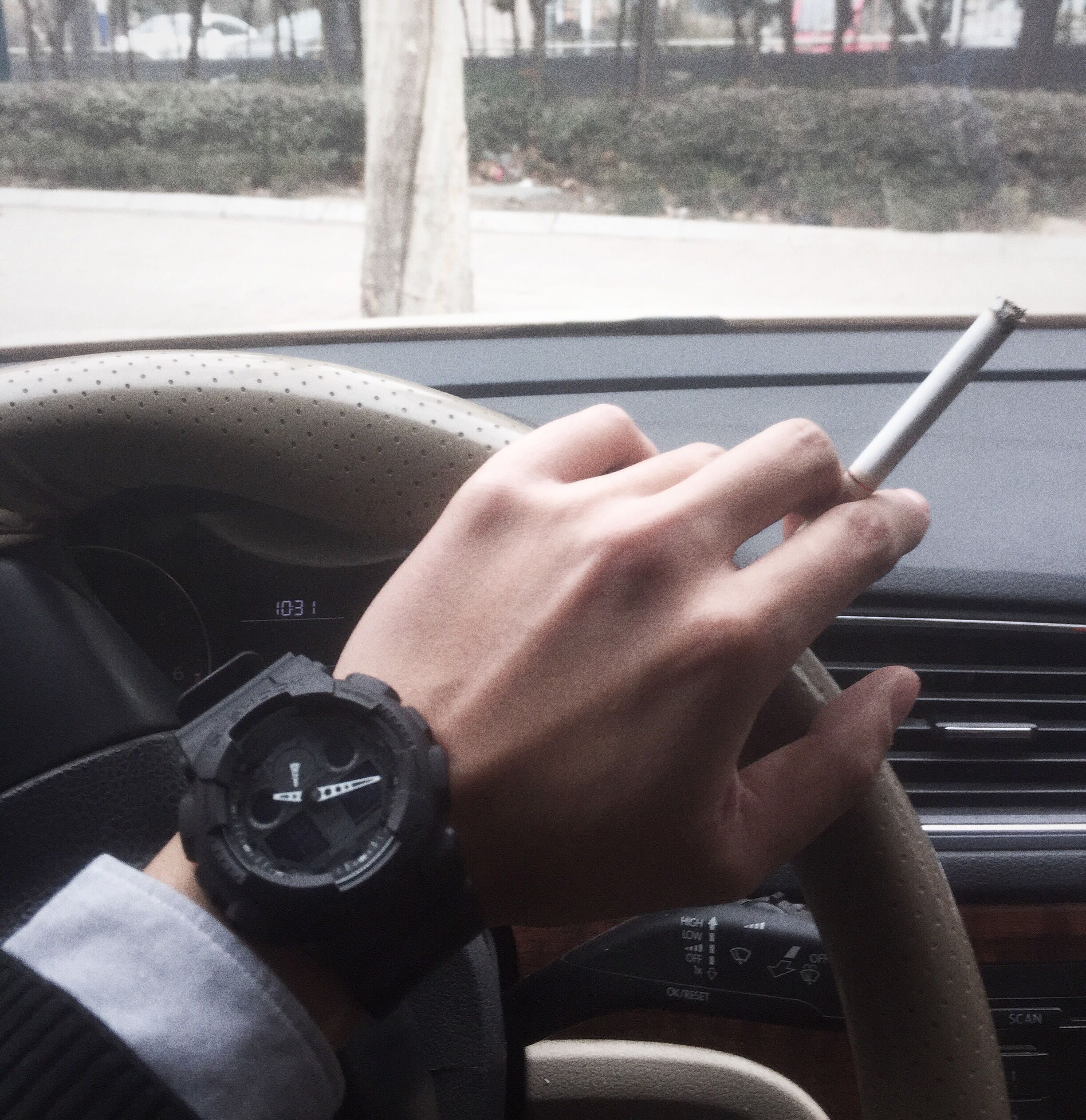 卡西歐（CASIO） 卡西歐(CASIO)手表男 G-SHOCK黑金悟空戶外運(yùn)動(dòng)電子防水運(yùn)動(dòng)男表 GA-700SKE-7A 曬單實(shí)拍圖