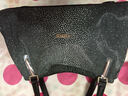 威栩生（VIZEUS）真皮女包手提單肩包珍珠魚(yú)紋頭層牛皮斜跨包女士包包品牌大包 黑色 曬單實(shí)拍圖