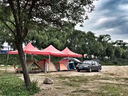 威迪瑞（Wind Tour） 戶外帳篷野營車尾帳自駕游燒烤3-4人車頂防雨遮陽涼棚沙灘天幕 軍綠米白鋁桿+擋風(fēng)遮陽布2*3.5M 曬單實(shí)拍圖