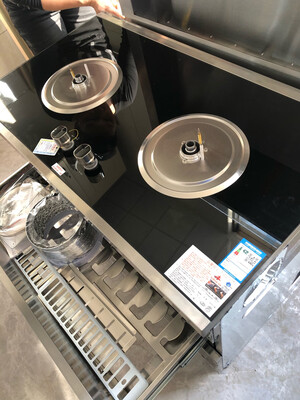 使用感受尊威集成灶和荣飞集成灶哪个好有何区别?售后有保障?