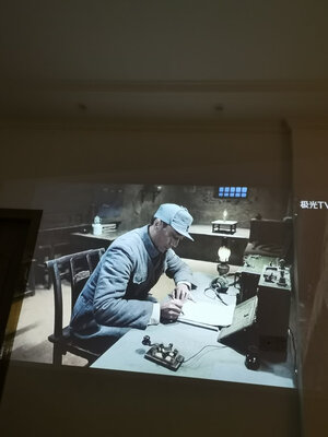 用了三个月吐槽极米NEW Z8X和大眼橙X10pro哪个好?用户反馈好不好