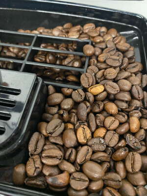 真相选择吐槽：德龙 ECAM23.420咖啡机怎么样，评测好不好，使用三个月反馈