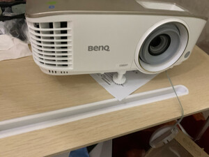 三个月使用说说坚果P3和明基i707投影仪哪个好什么区别？口感好吗？