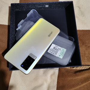 OPPO Reno4 Pro和vivo X60哪个好区别？一个月使用彻底后悔吗!