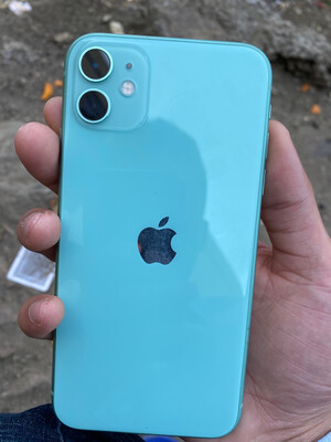 亲身体验iPhone 8 Plus和iPhone 11 Pro Max哪个好?质量哪个更靠谱?