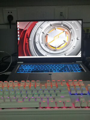 吐槽测评机械师T58-V和机械革命x8Pro哪个好什么区别?靠谱吗?
