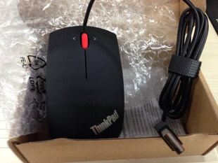 的鼠标跟电脑包实在不敢恭维,现在装完win7系