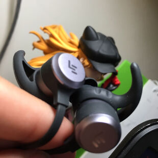 乐视(Le)防水运动蓝牙耳机 8小时续航、嘻哈电