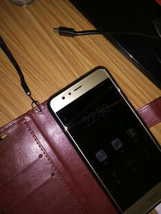 B 全网通4G手机 流光金 - 用了半个月电源键开