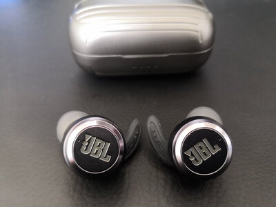 JBL T280TWS PLUSô׺òãʵ