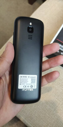 科大讯飞双屏翻译机和3.0哪个好，区别大么？值得入手吗