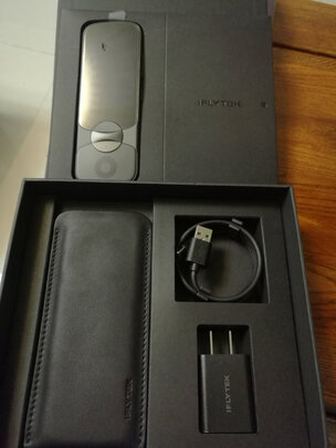 科大讯飞双屏翻译机和准儿翻译机4.0哪个好，分析区别很大么？