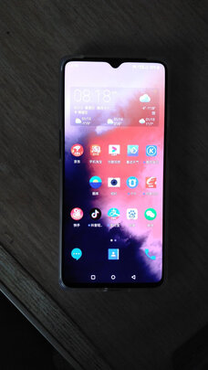 全方位评测一加8和iPhone 9哪个好？配置区别是