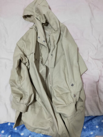 衣服质量很好，穿上正合适，很洋气，朋友都是很好看。
