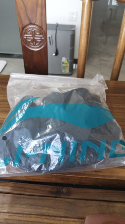 很合身，价格在便宜些就更好了。京东购物还是很靠谱的。
