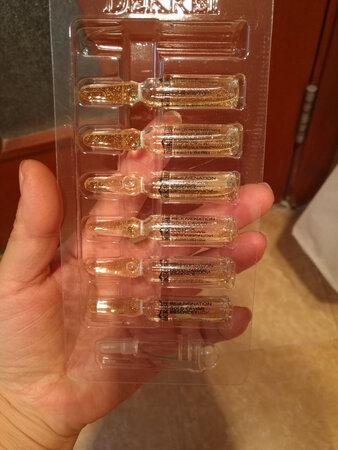昨天刚收到，试用了一瓶，因为不太会用，还摔碎了，感觉效果不错，更好的效果应该在20多天之后，期待更好的效果，会继续追评。