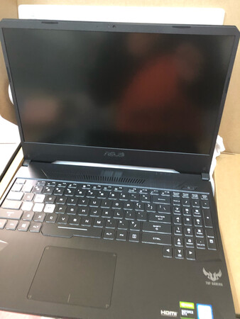 包装保护：很好
外形外观：新潮
画面品质：高级
跑分评测：贼高
运行速度：贼快
游戏效果：贼溜