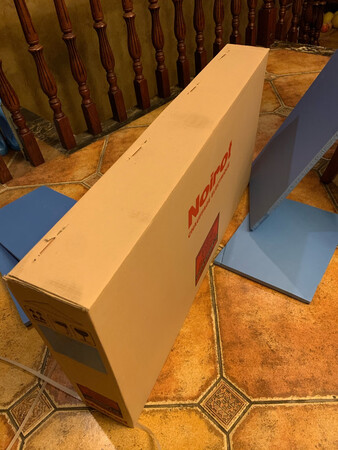 产品很好，家里已经是第三次购买了，双11价格优惠了许多，试用了很满意。包装里少了个赠品～烘衣架，但客服立即说与随后的其他赠品一起送来，谢谢你的负责任态度。一定给朋友多推荐！
