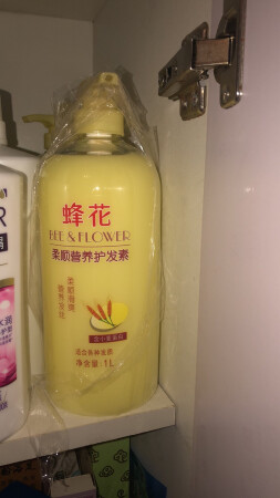 老品牌的洗护产品，一直在使用，效果非常好